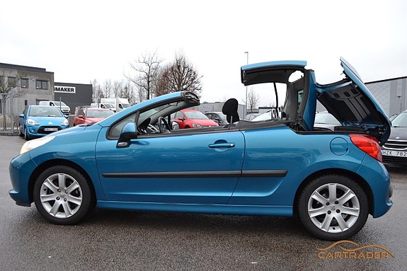 Peugeot 207 CC 11 of 15