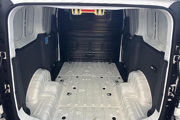 Kia PV5 17 of 30