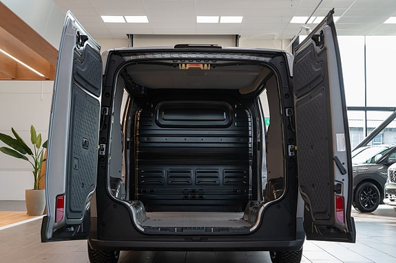 Kia PV5 30 of 30