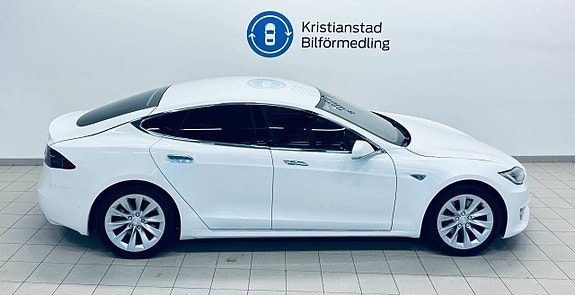 Tesla Model S 7 of 12