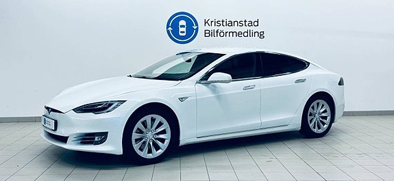 Tesla Model S 2 of 12