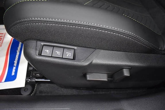 Peugeot 2008 17 of 19