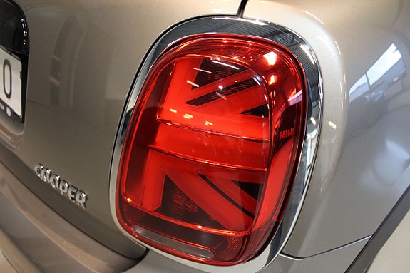 MINI Cooper 24 of 24