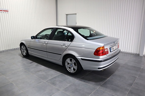 BMW 320 5 of 5