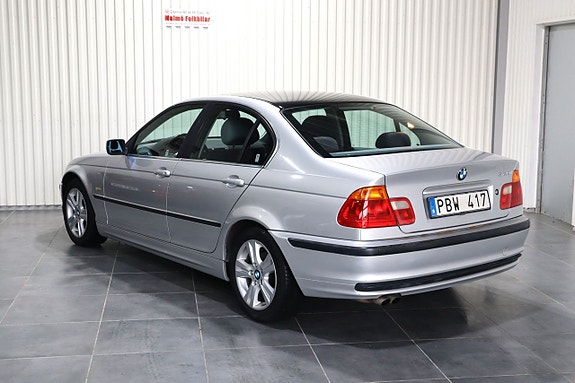 BMW 320 7 of 14