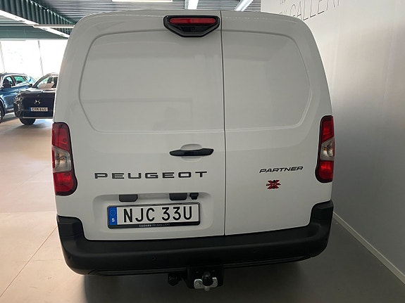 Peugeot Partner 4 of 8