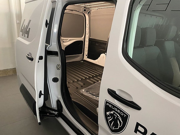 Peugeot Partner 6 of 8