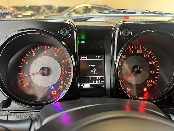 Suzuki Jimny 14 of 16