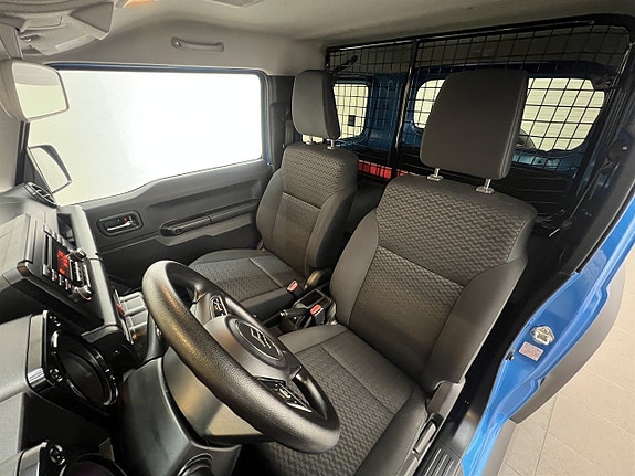 Suzuki Jimny 15 of 16