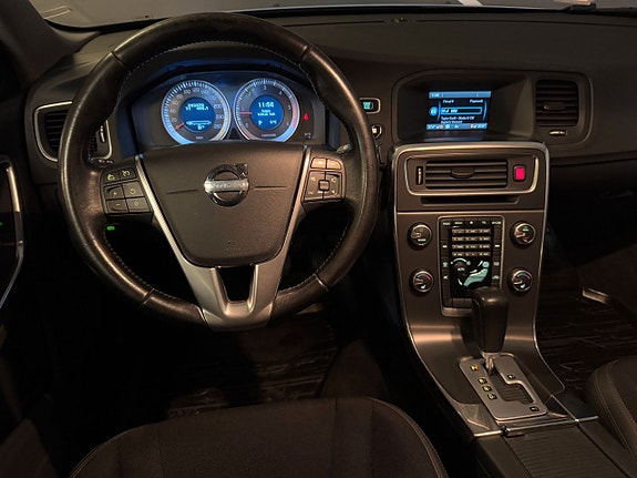 Volvo S60 15 of 19