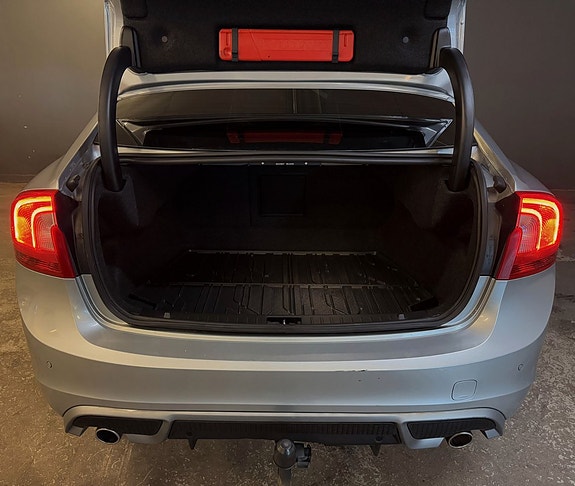 Volvo S60 5 of 5