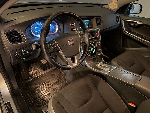 Volvo S60 10 of 19