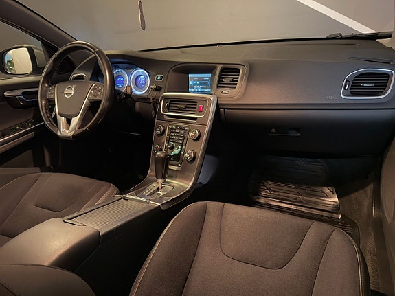 Volvo S60 19 of 19