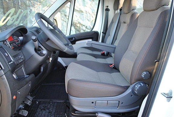 Peugeot Boxer 11 of 15
