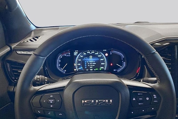 Isuzu D-max 10 of 14