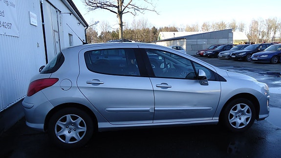 Peugeot 308 10 of 19
