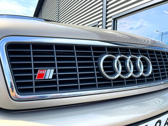 Audi S8 9 of 24