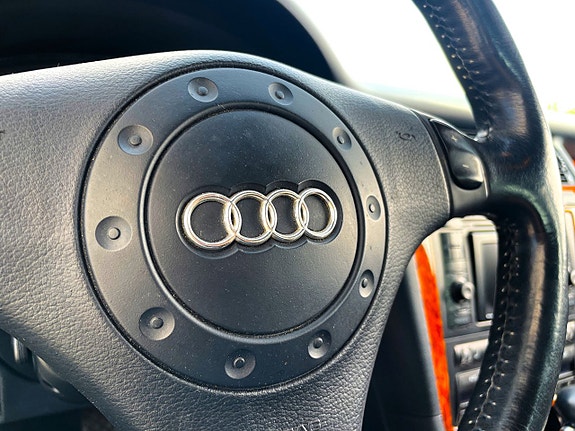 Audi S8 14 of 24