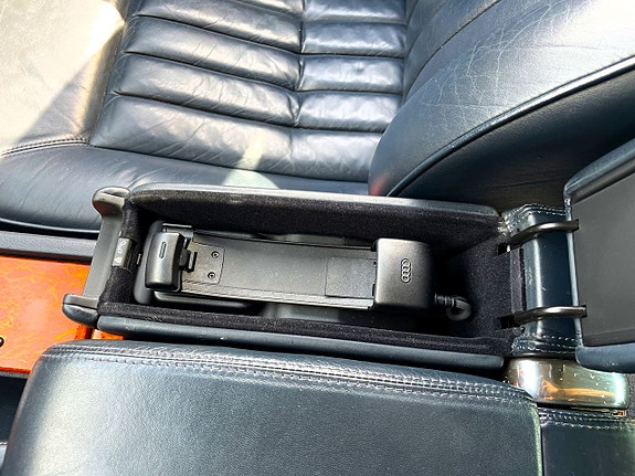 Audi S8 5 of 24