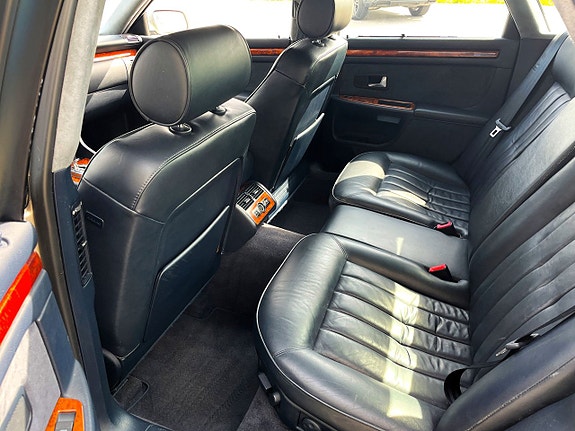 Audi S8 19 of 24
