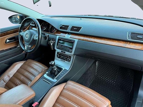 Volkswagen CC 19 of 19