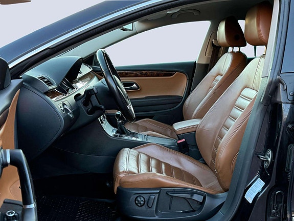 Volkswagen CC 10 of 19