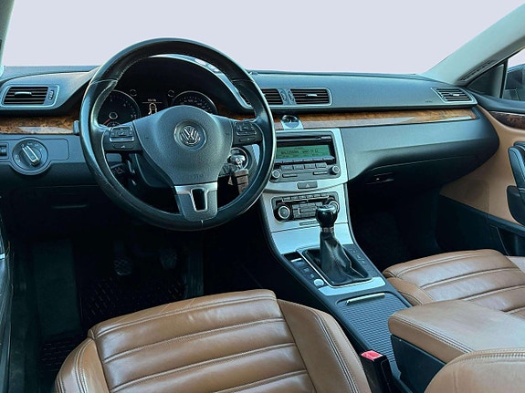 Volkswagen CC 12 of 19