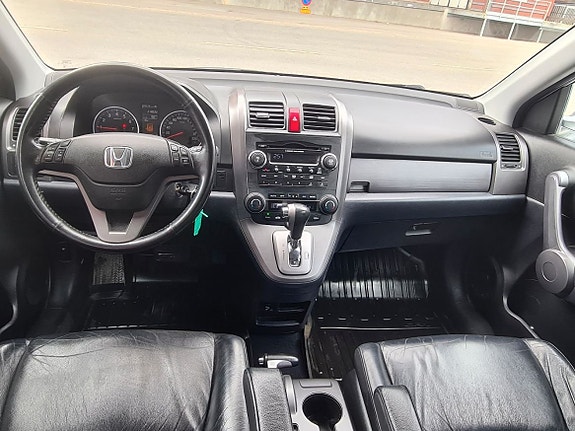 Honda CR-V 8 of 13