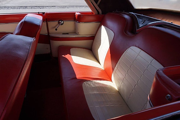 Ford Fairlane 20 of 27