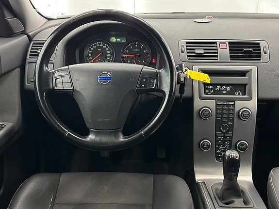 Volvo V50 12 of 16
