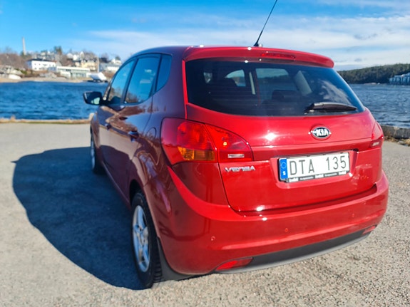 Kia Venga 3 of 5