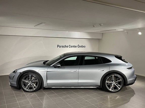 Porsche Taycan 4 4 of 5