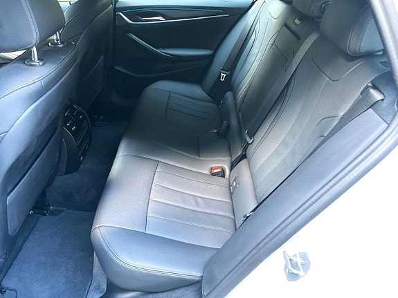 BMW 530e 8 of 10