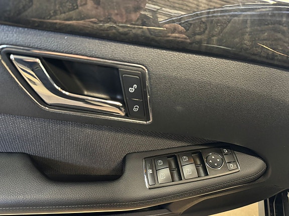 Mercedes-Benz E250 14 of 15