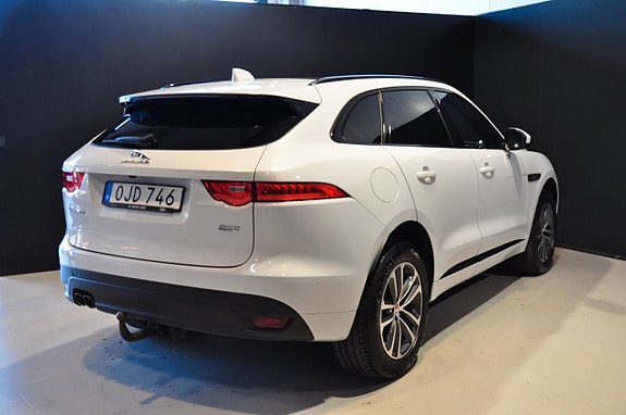 Jaguar F-PACE 6 of 21