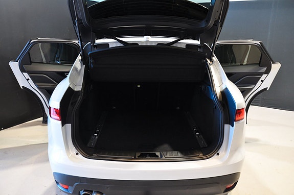 Jaguar F-PACE 20 of 21