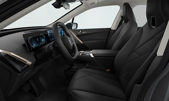 BMW iX 4 of 4