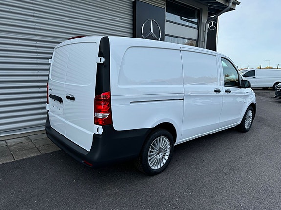 Mercedes-Benz eVito 112 13 of 21