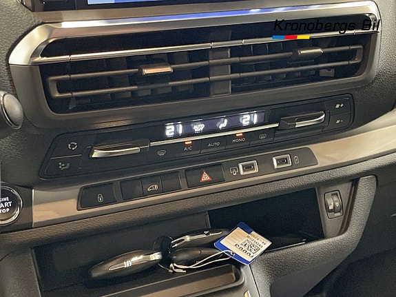 Opel Vivaro 13 of 21