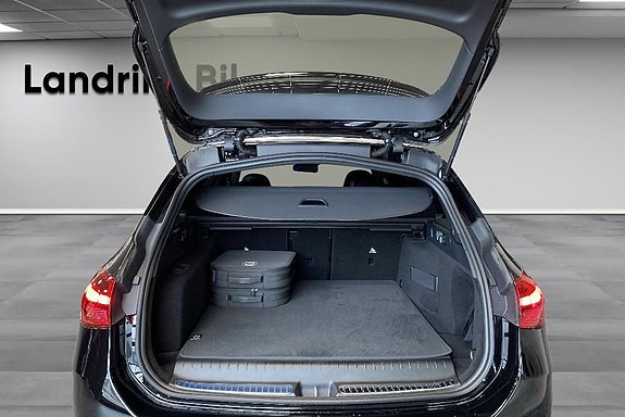 Mercedes-Benz C300 de 14 of 16