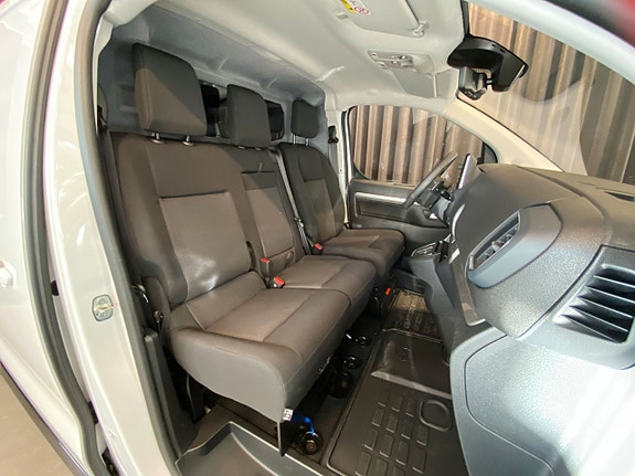 Opel Vivaro 8 of 30