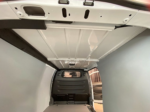 Opel Vivaro 27 of 30
