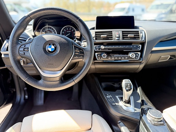 BMW 230i 14 of 15