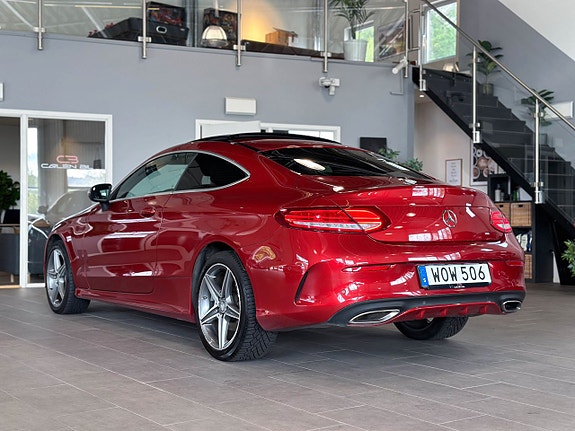 Mercedes-Benz C300 6 of 23