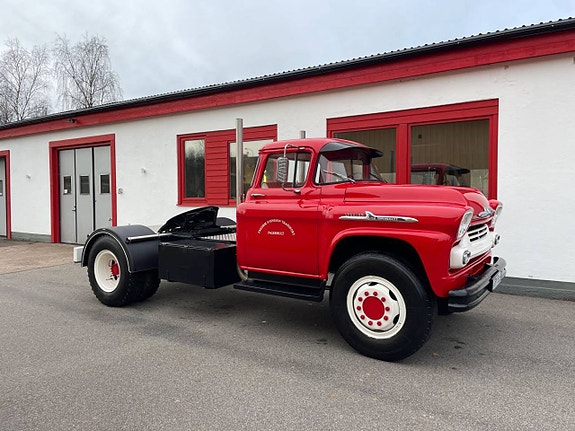 Chevrolet SPARTAN 2 of 5