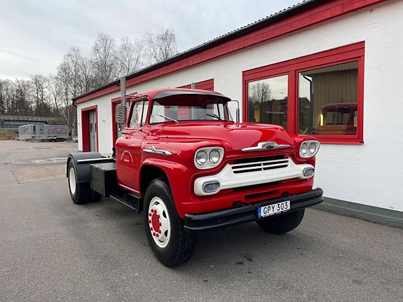 Chevrolet SPARTAN 3 of 5
