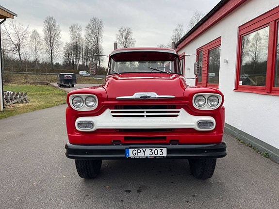 Chevrolet SPARTAN 4 of 5