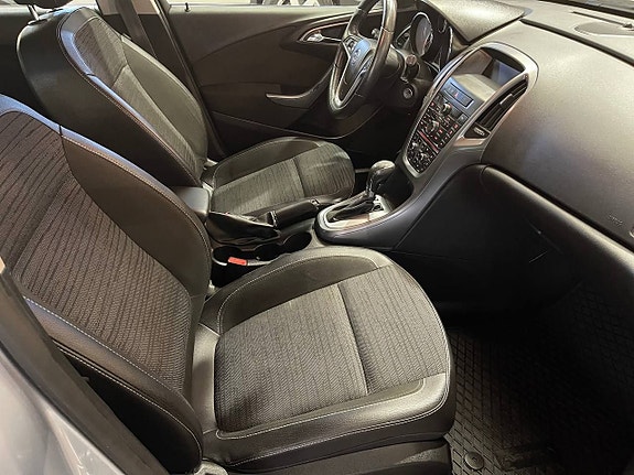 Opel Astra 9 of 13