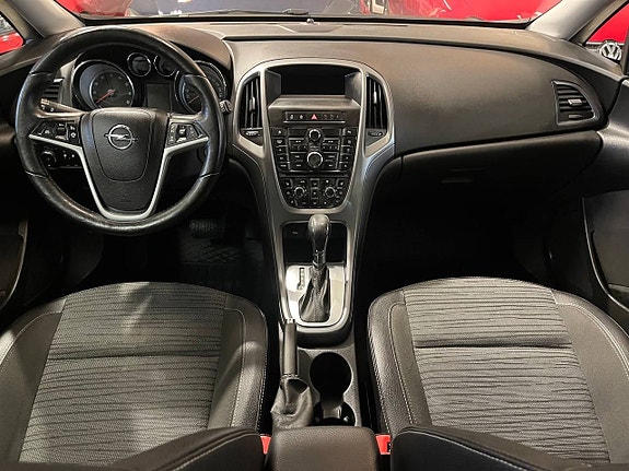 Opel Astra 12 of 13