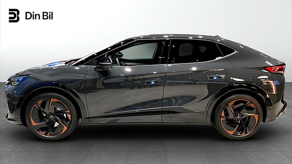 Cupra Tavascan 2 of 9